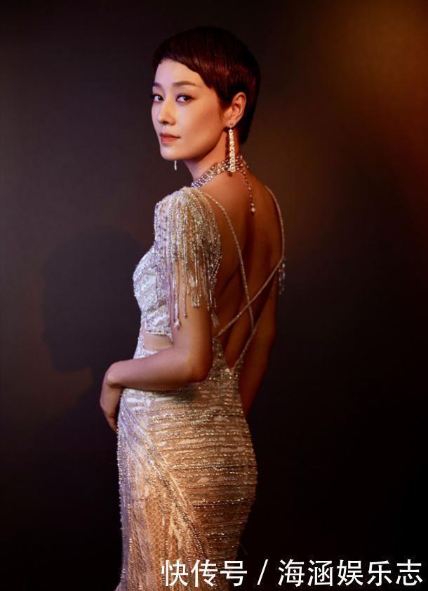 蓬松感|女人过了50岁,有白发的建议剪这5种“发型”,时髦还减龄