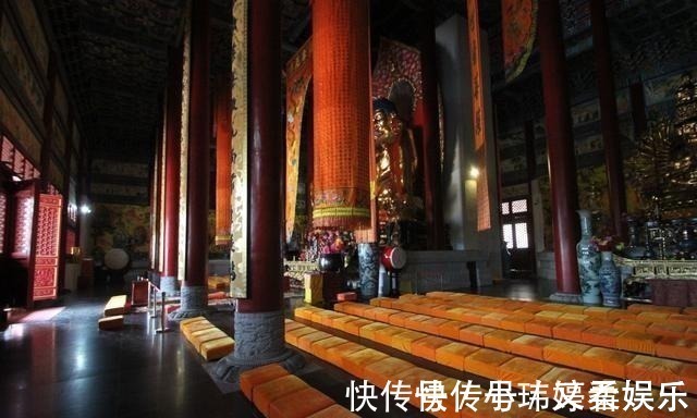 佛菩萨#拜了这么多年, 别连大雄宝殿里的佛菩萨什么来头都不知道