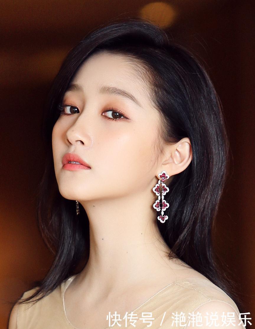 新年来点“可口”妆容看看钟楚曦的美妆教程，真的是干货满满啊