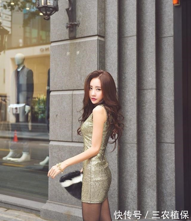 AJ11","m":"f3cb13932a6224cfae43d933ca531bda6558f911","nlabel":"stat_2889930652:zm.news.so.com:5q+S5a625L2T6IKy,pageType_zmt,glevel_3","ntag":"tfashion;sfashion_时尚;y1:时尚;y2:时尚:鞋履","opstate":"0,66","p":"