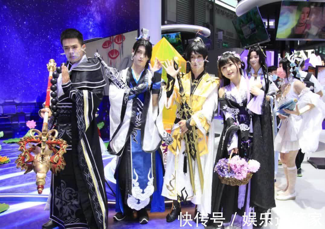 coser小姐姐|没有长腿也能惊艳全场,CJ最仙Coser,第一天就被人找到了?
