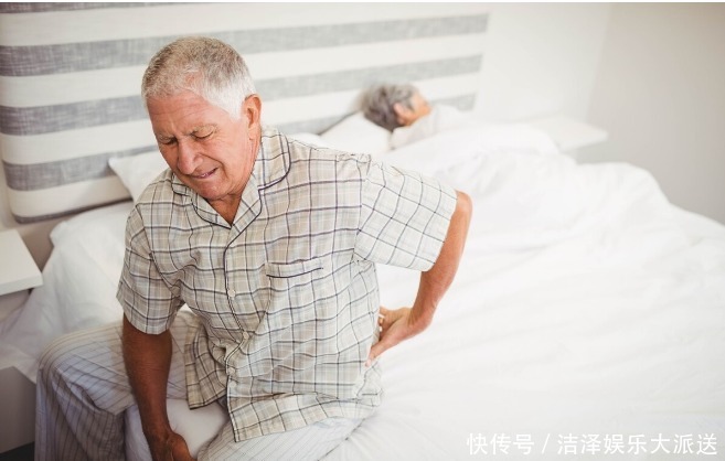 过了50想长寿，2味中药煮水经常喝，养肝血壮筋骨，健康长寿