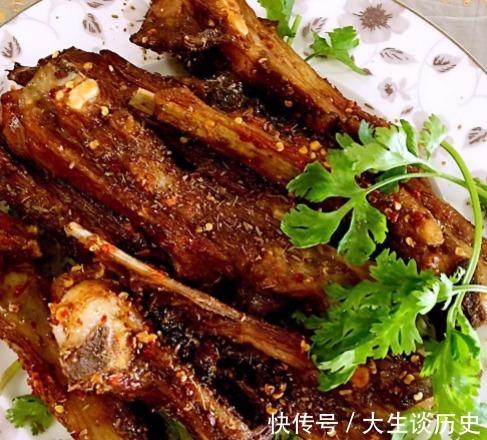 宝爸育儿路|冬天吃的两道菜,隔三差五让孩子吃顿,营养丰富,孩子吃了好