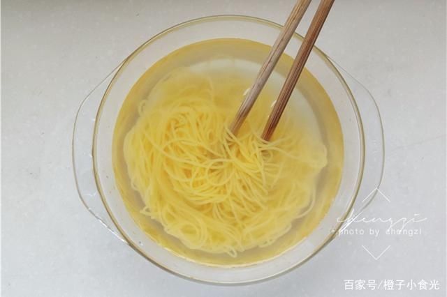 黄瓜|40岁女人极简晚餐,不用一滴油,低脂低热量,半月后腰围悄悄变瘦