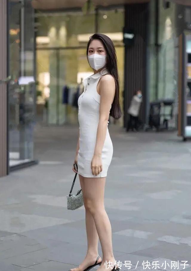 配饰 充满女人味的连衣裙穿搭,裙子是个不错的选择,气质凸显