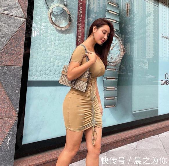 健美|韩国退役健美运动员、小蛮腰与大长腿抢镜，热衷力量训练