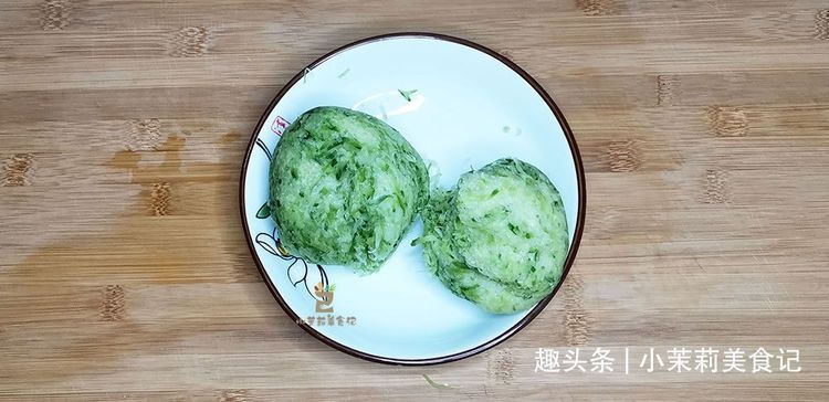 包萝卜馅饺子，记住别杀水和焯水，难怪发柴没营养，教您正确做法