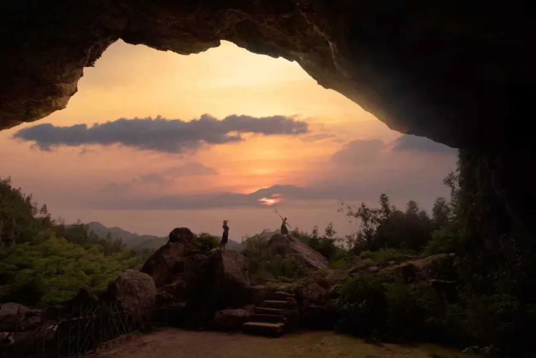 寒山子|十里铁甲龙“活了”! 天台山寒岩明岩景区即将神奇出道!