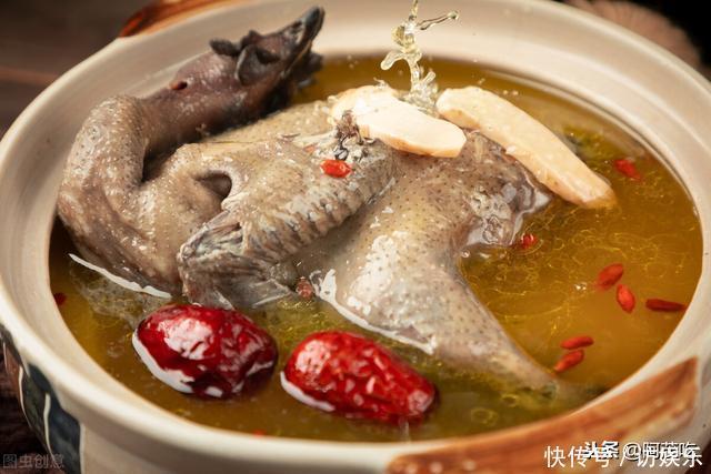 手把手教您炖鸡汤,营养美味,全身暖呼呼