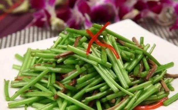 市场价|它常生长于河滩边,清香扑鼻用处广泛,市场价数十元一斤还难买到