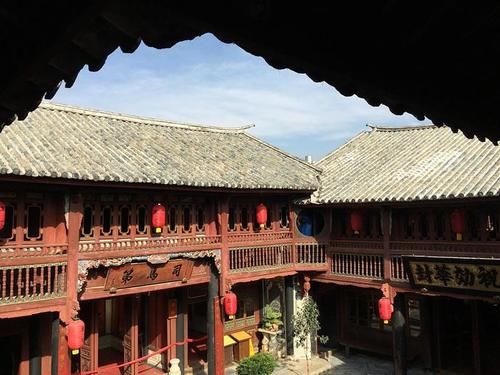 中年|云南一“巨富豪宅”,传说家中的钱堆成山,主人一生娶4个老婆