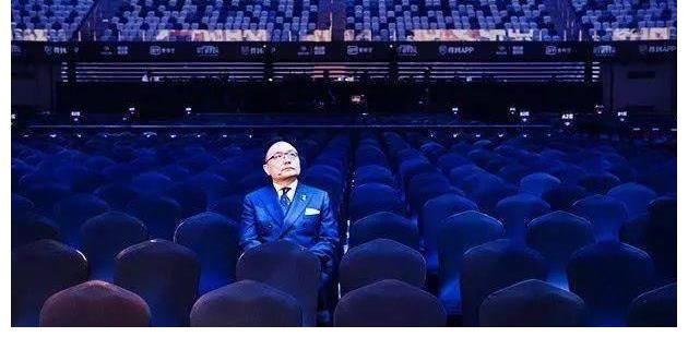 2021最后一夜，十余台晚会拼玩法，跨年演讲不香了？