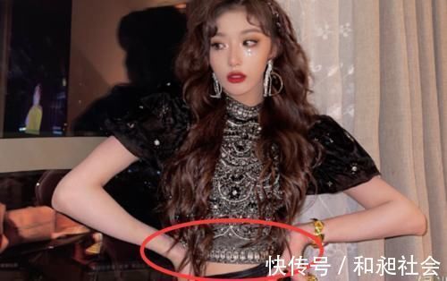 孔雪儿陪王晨艺吃烤肉,看清她夹的啥?网友:这才是自律的表现