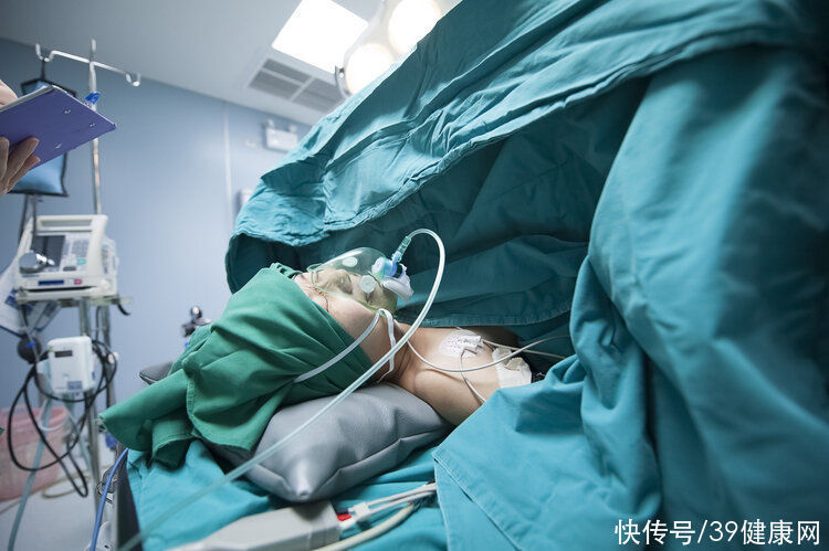 医学专业|全麻和半麻有何区别?全麻就是睡了一觉?醒来会变傻、变笨?
