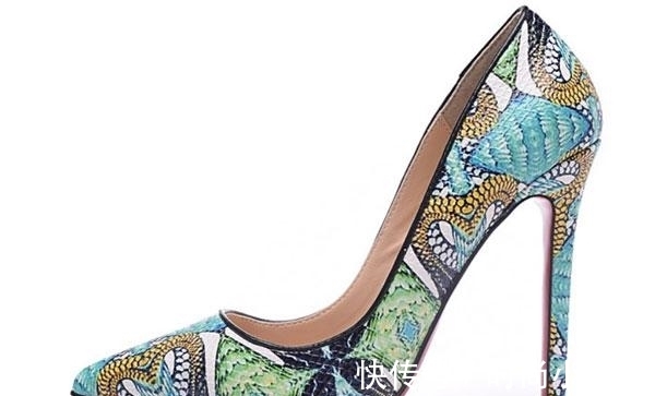 气质 你们最爱的红底高跟鞋,有几人知道气质美女爱它的原因