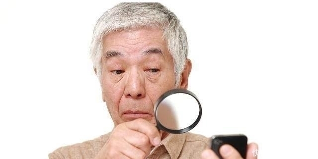 穴位|体内有痰湿的人切记3类食物一定少吃3个穴位多按痰湿远离