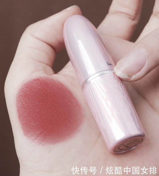 火了几年的大牌美妆，真好用吗阿玛尼蓝标实力强，纪梵希不值得