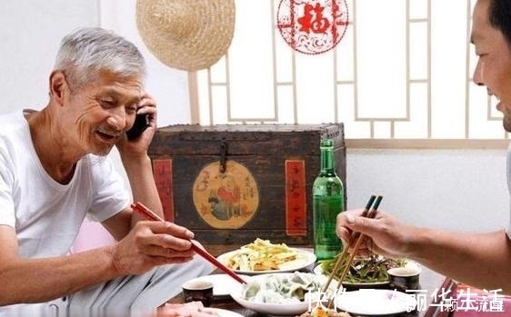 养生|晚饭后的3个“长寿习惯”,若你占2个,长寿和健康并不是难事!