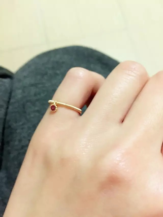 女神们，戒指戴在不同手指的含义，你知道吗？