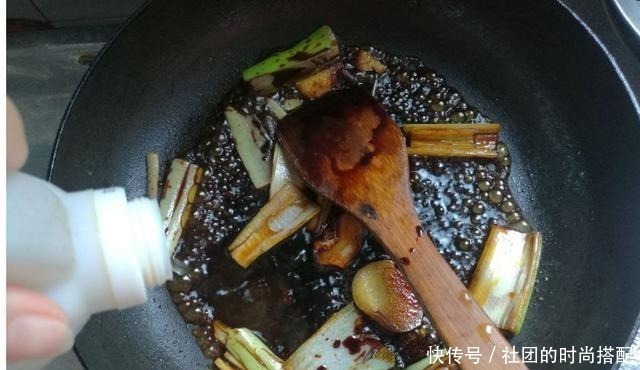 它是淡水鱼中的“极品”,四季都便宜,刺少肉嫩,孩子尤其要多吃