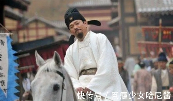 李白&李白受到山东儒生嘲讽,内心抑郁写下一首诗,至今已成骂人的绝唱