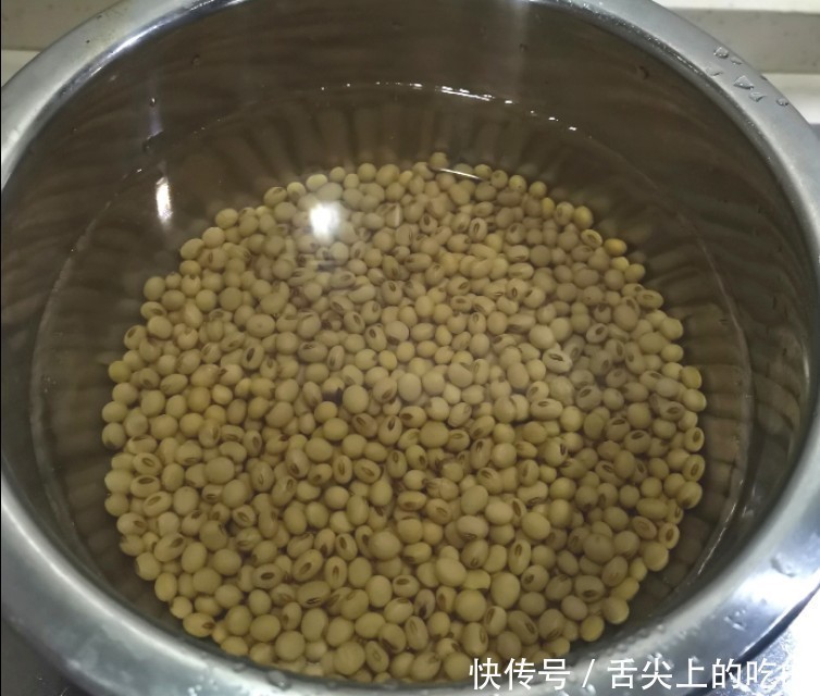 想吃豆腐很简单,一碗黄豆在家就可以搞定,又香又嫩零添加