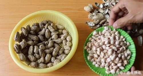 买来的花生米直接撒花盆里养,没过一周就长满一大盆,要不要吃掉