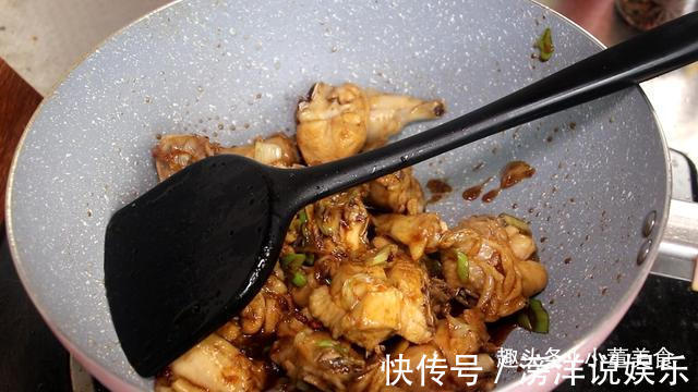 营养|炖鸡肉时，别再直接下锅炖，大厨教你一招，鸡肉鲜嫩营养不流失