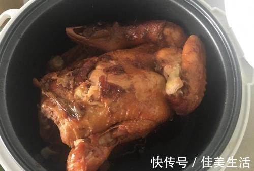 一滴水|想吃烧鸡,电饭锅就能做,不用一滴水和油,出锅差点连骨头都吃了