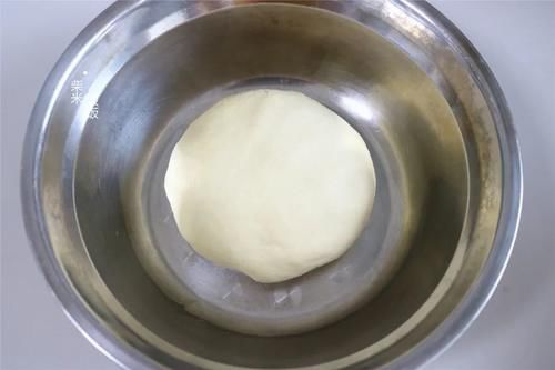 正月初四吃烙饼，两种面粉搭配，外酥里软米香四溢，太好吃了