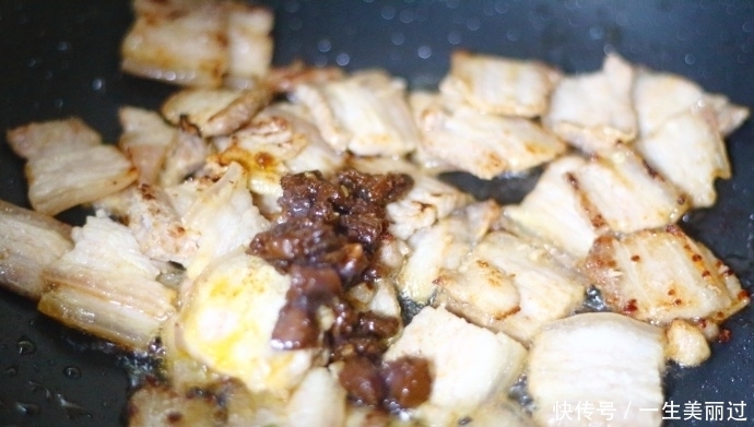 这样做出来的五花肉,鲜香味美,肥而不腻,下饭又下酒
