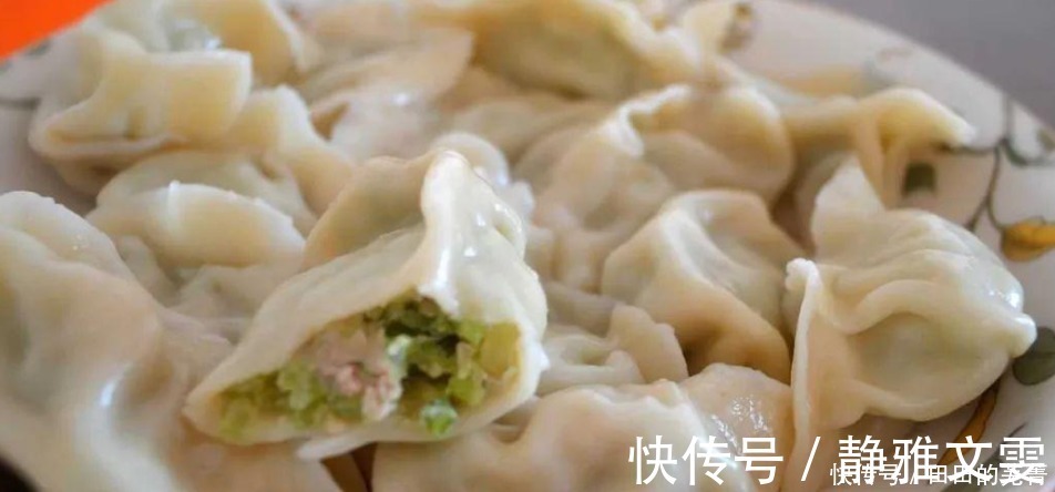 包饺子|普普通通的猪肉芹菜馅饺子，让我心中暖暖的，欢喜无限！