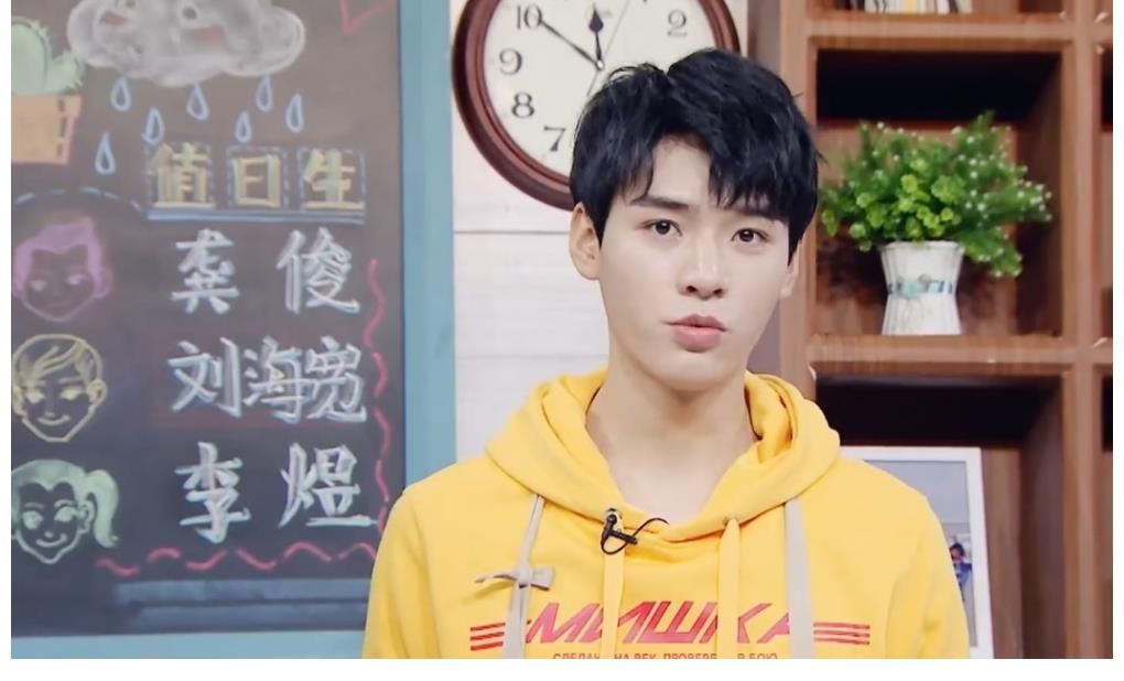 节目组|黄晓搬行李无人帮忙，宁静排场十足，两大网络顶流终究不及明星