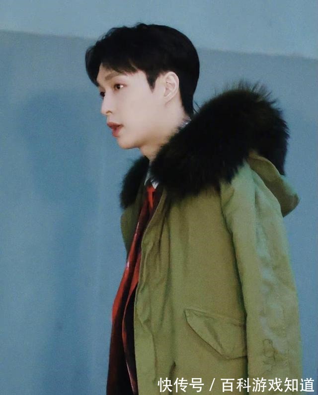 彭昱暢|張藝興取代彭昱暢成《向往的生活》常駐嘉賓,穿軍大衣現(xiàn)身!