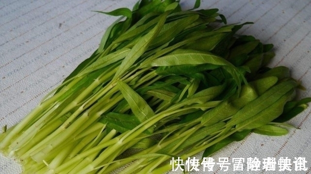 身体|买青菜时,有三种青菜不要购买,吃多了对身体不好