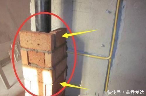 寸土寸金|这样包下水管早就过时淘汰了,内行人都这样装,管用五十年
