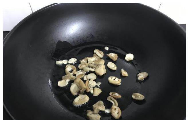 虾仁|孩子爱吃的菜,我从不手软,再贵也要买,营养丰富增强免疫力