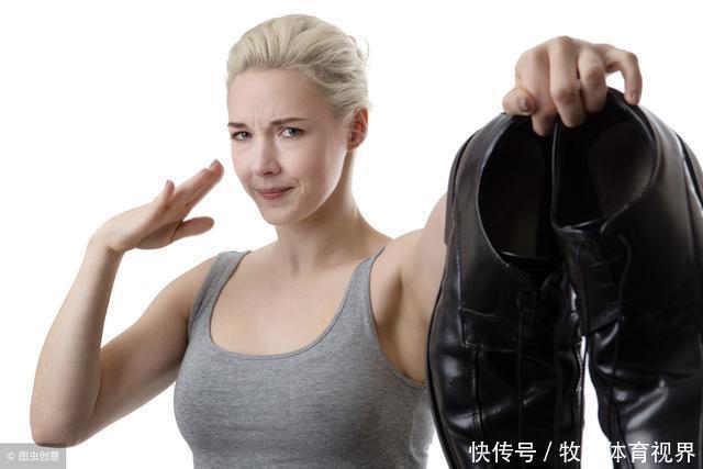 五毛钱 鞋子有臭味不用洗,在鞋里撒一点它进去,穿上一个月都不会有鞋臭