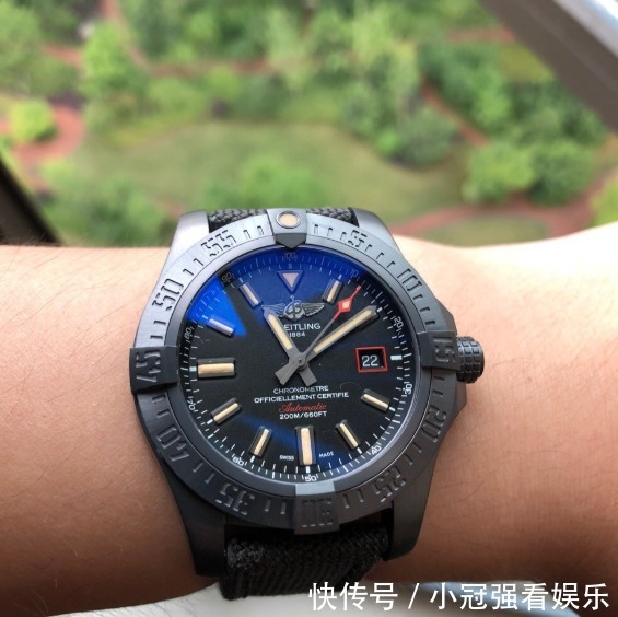 机芯|手腕太粗没有手表戴？百年灵复仇者黑鸟侦察机，你应该喜欢