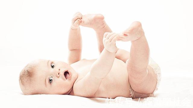 发育|宝宝醒后三个表现=先天高智商,没中的赶紧抓住这个脑发育黄金期