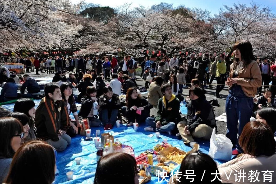 国庆节|多地高校发通知，十一小长假有“新调整”，学生们表示没异议