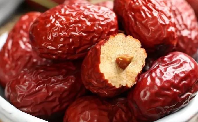 养肝护肝|红枣和此物一起煮,头发黑了,夜里越睡越香