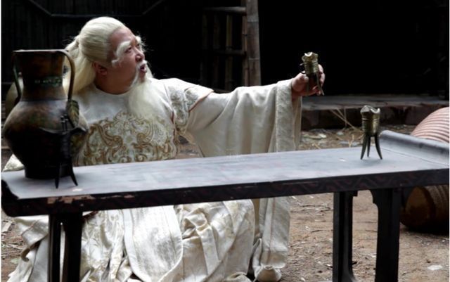 现代人#古人喝酒时,一喝就是几坛,很少有人会醉,他们的酒到底几度?