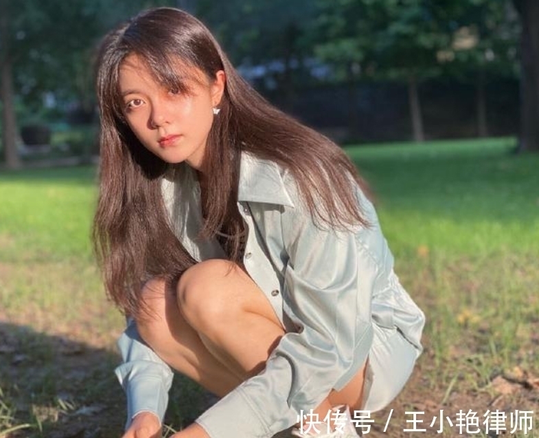 课堂笔记#赵今麦晒校园生活,硬笔书法很惊艳,提醒:规范写作的重要性