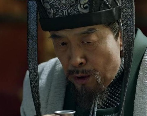 庆帝|庆余年:梅执礼为什么非得要死?庆帝是利用他的命,来完成这个目的