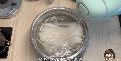 原来粿条做好了也可以这么好吃，简单几步教你轻松做牛肉炒粿条