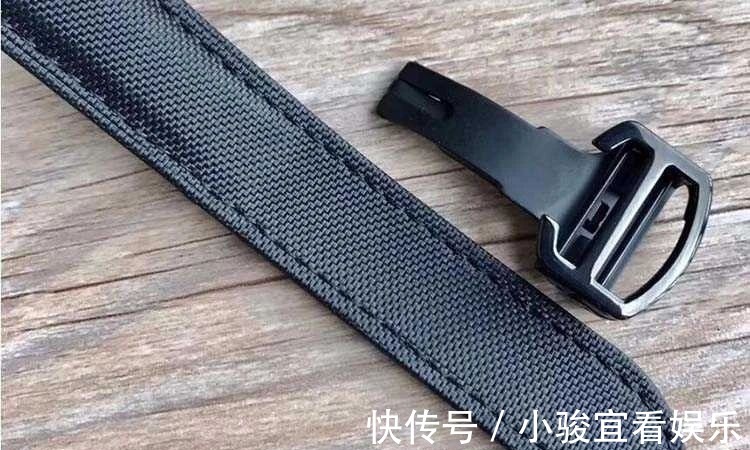 尖晶石|卡地亚蓝气球黑骑士对比正品评测