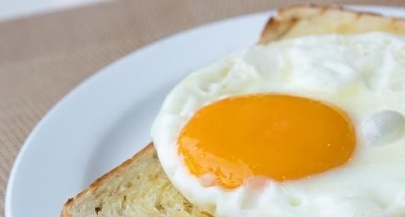 菠菜|鸡蛋和一物“天生搭档”，每天常吃或能让眼睛明亮，头脑更灵活