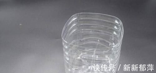 空油桶上穿2根绳子,真是厉害了,解决了困扰大家的一大难题,实用