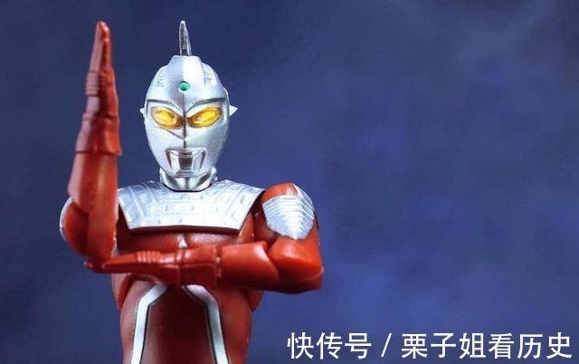 怪兽|唯一一集被禁播奥特曼,剧情很正常,却践踏了日本人自尊心